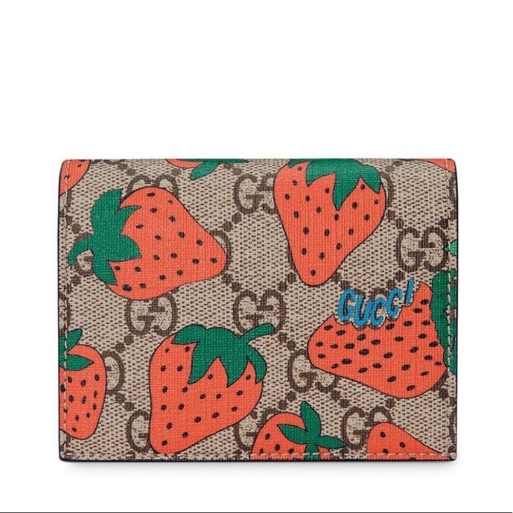 Gucci strawberry wallet 🍓